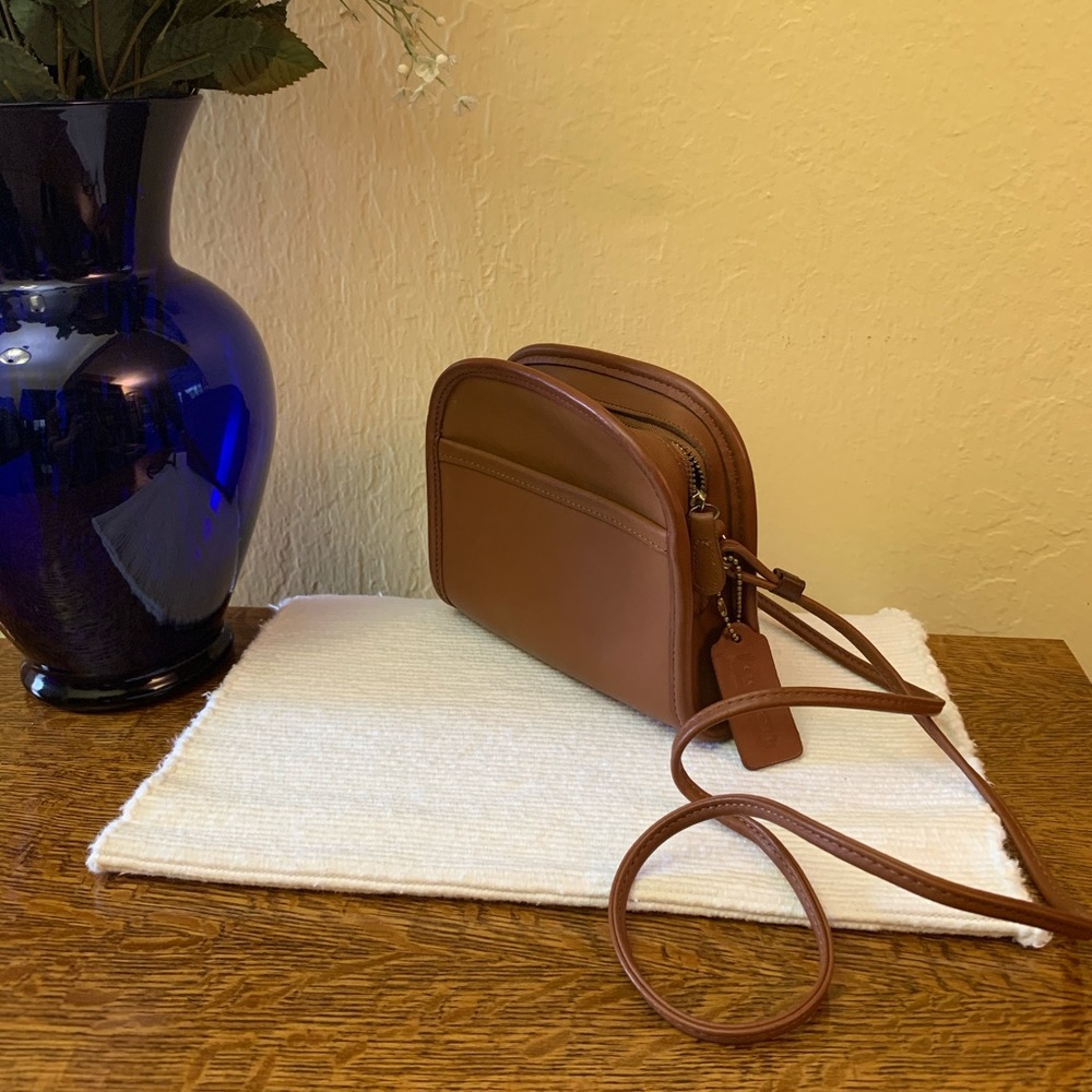 COACH vintage mini shoulder bag British tan
